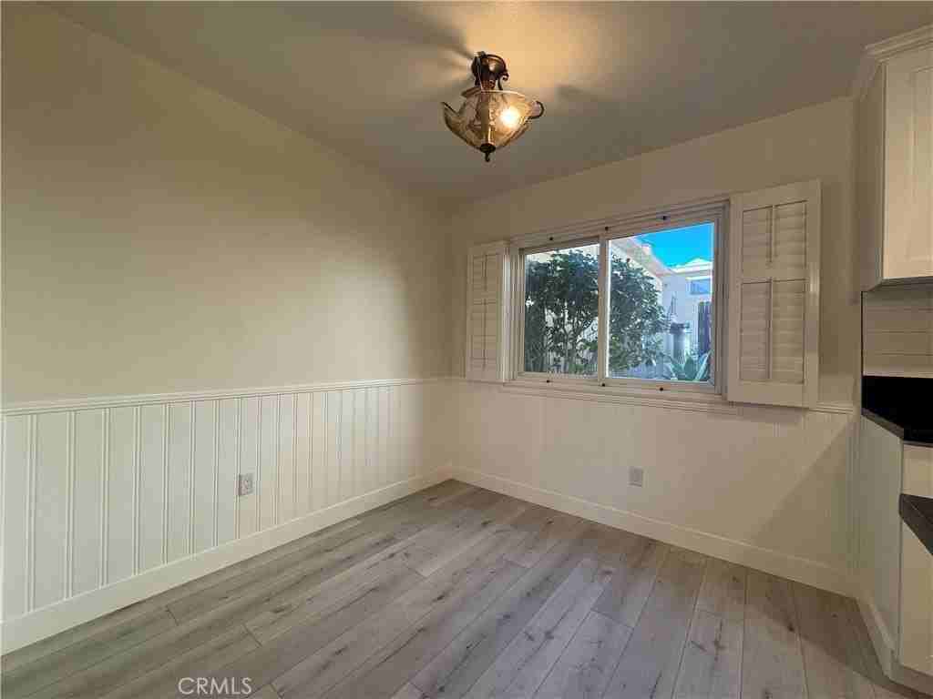 3219 Colorado Ave - Photo 6 of 26