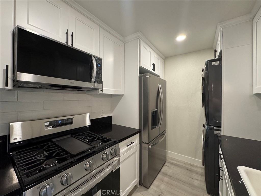 3219 Colorado Ave - Photo 7 of 26