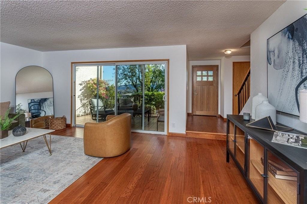 7727 Via Capri - Photo 3 of 31