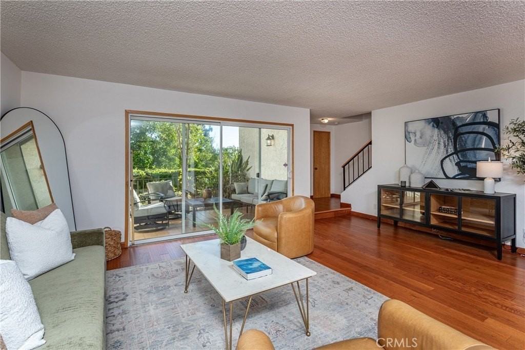 7727 Via Capri - Photo 4 of 31