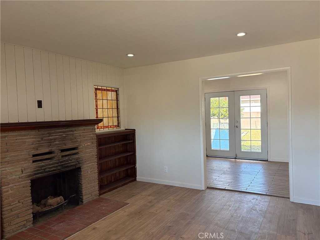 11615 185th St - Photo 4 of 26