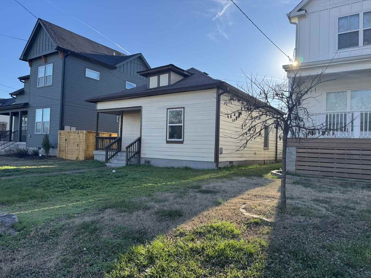 1609 17th Ave N #1 - Photo 3 of 26