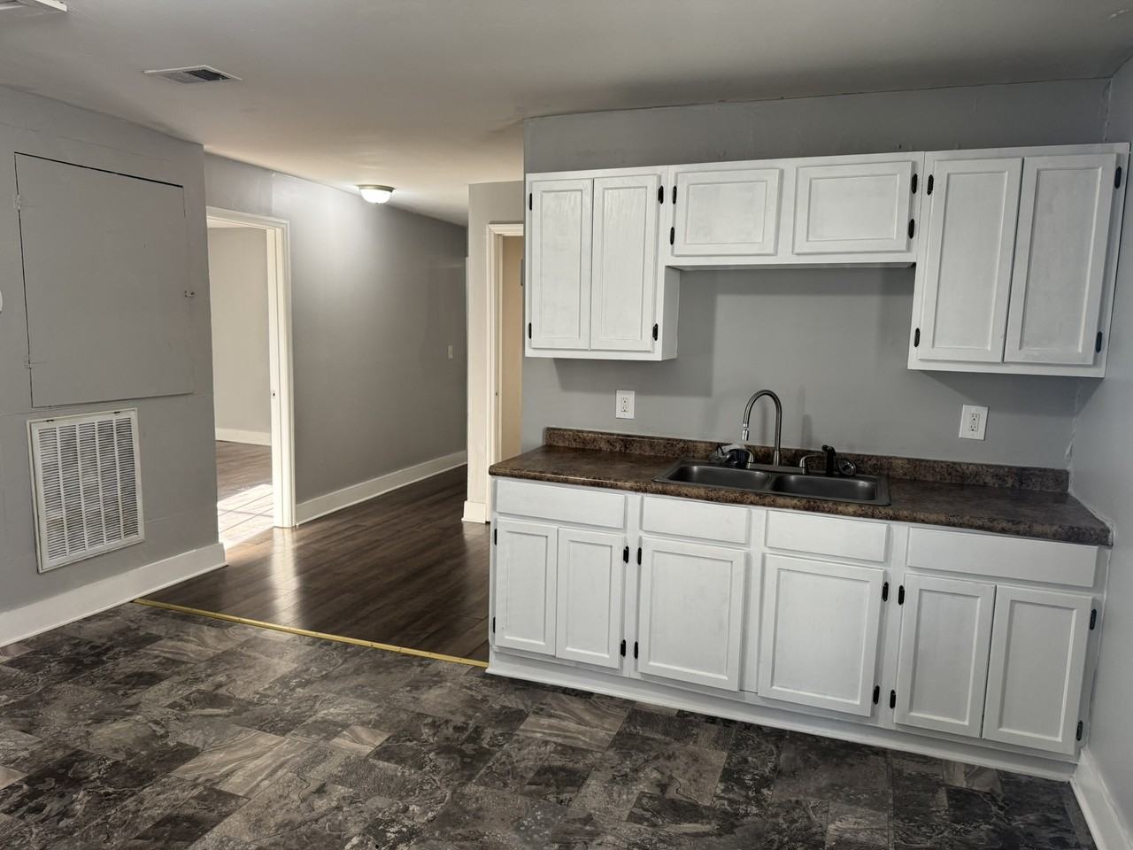 1609 17th Ave N #1 - Photo 4 of 26