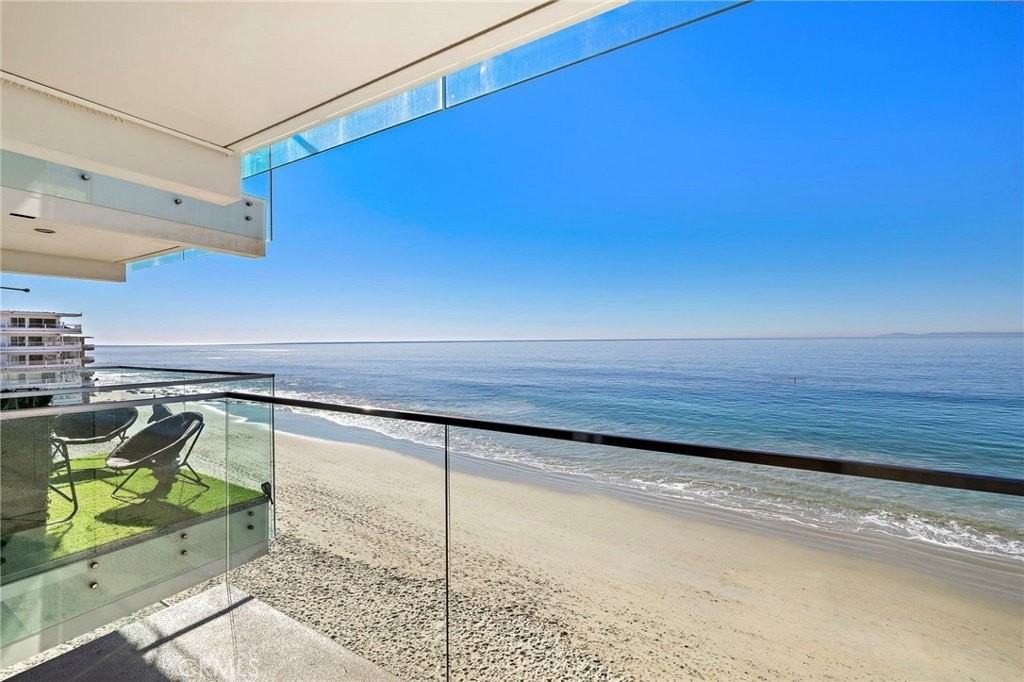 609 Sleepy Hollow Ln #15 - Photo 3 of 26