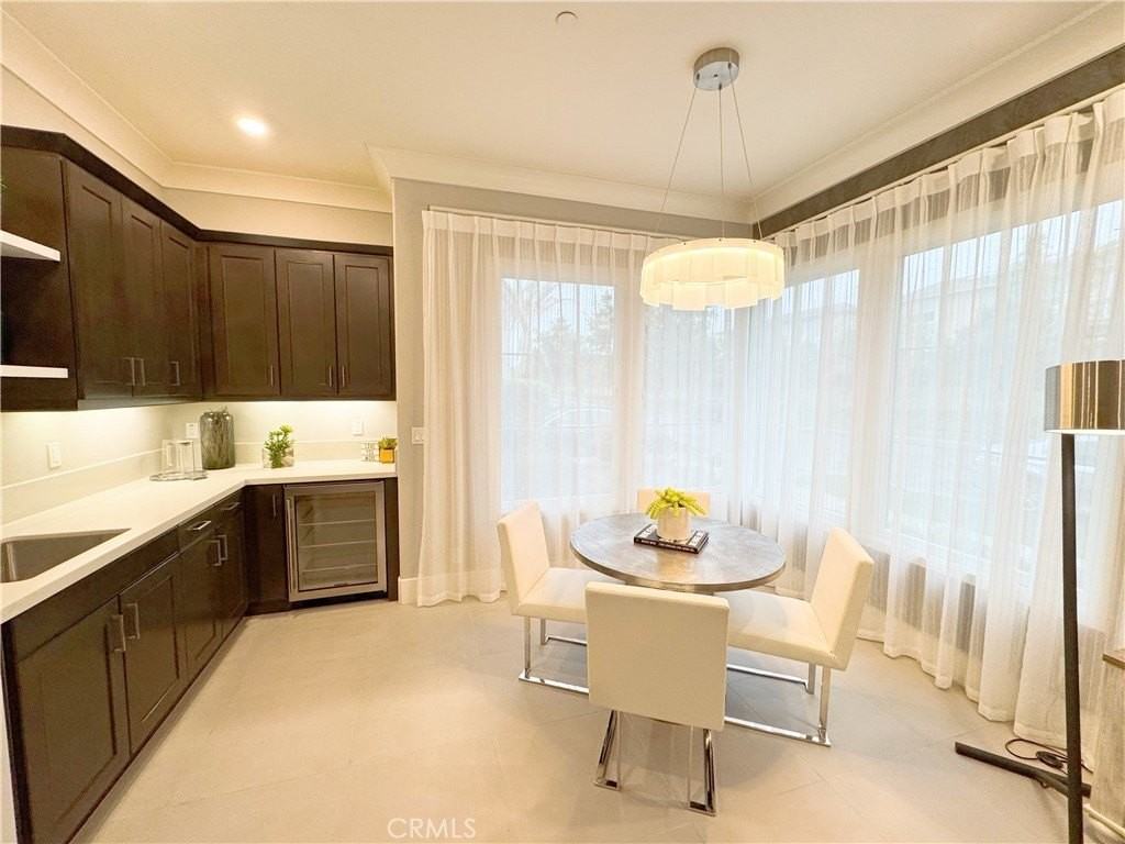 64 Spacial - Photo 2 of 15