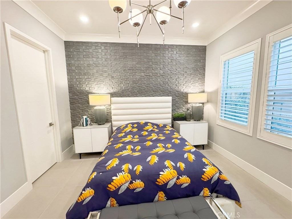 64 Spacial - Photo 7 of 15