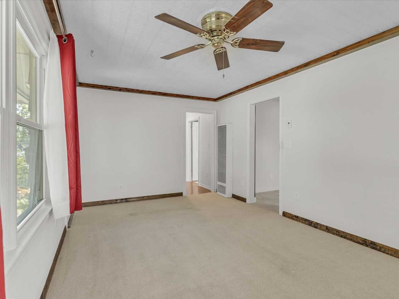 815 Sandra Dr - Photo 6 of 22