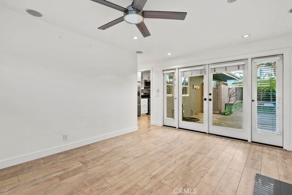 256 Avenida Madrid #A - Photo 7 of 40