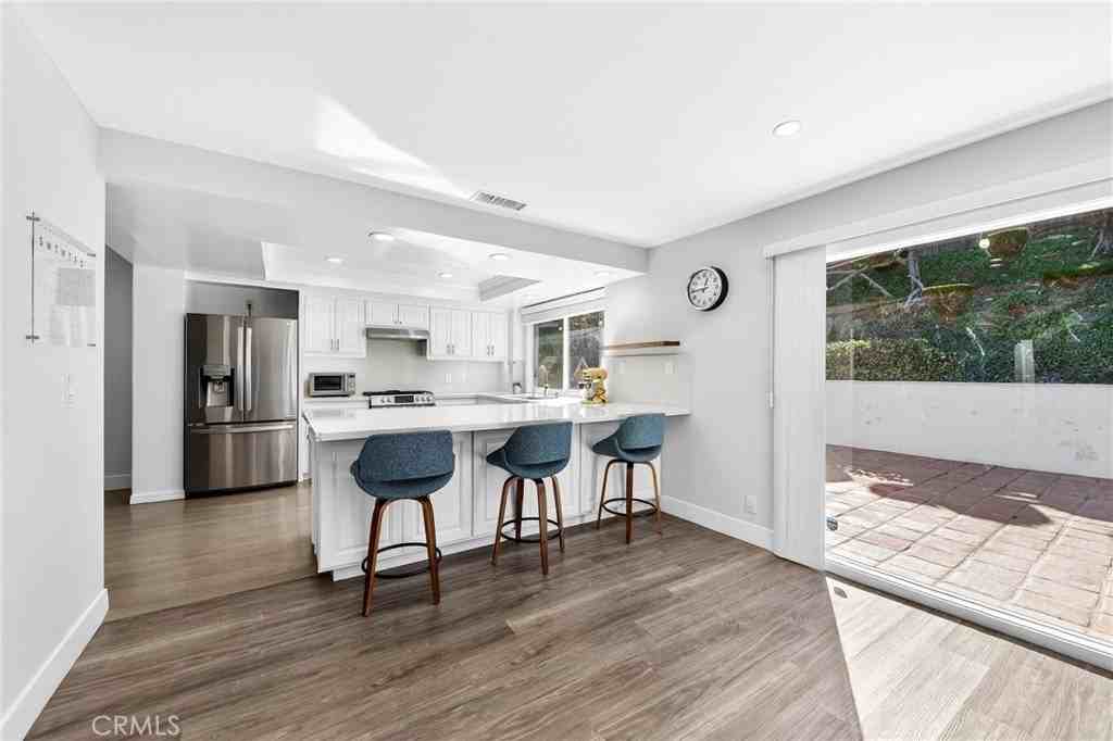 26533 Deepbrook Dr - Photo 4 of 18