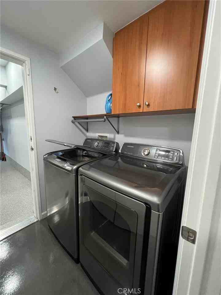 226 E Jeanette Ln - Photo 6 of 32