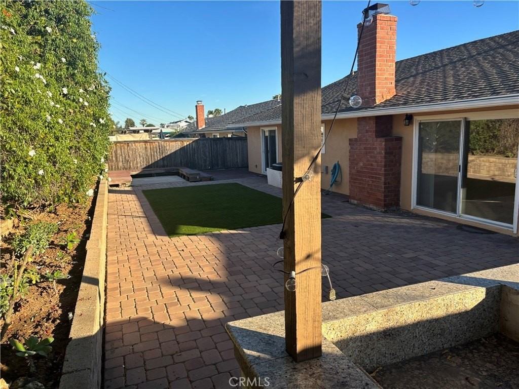 17071 Saga Dr - Photo 5 of 35