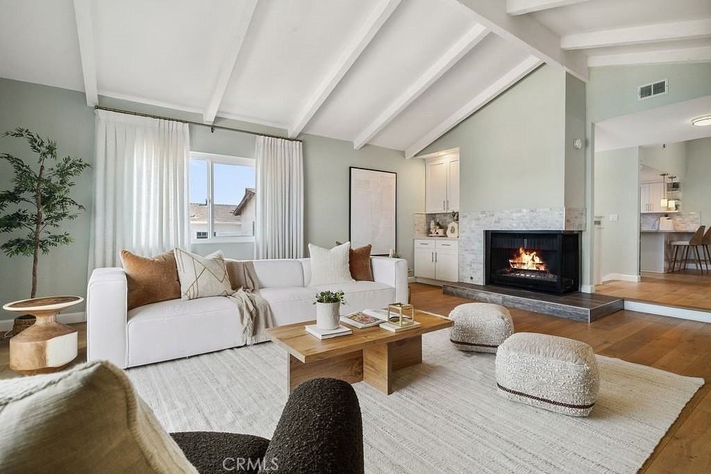 1141 Stanford Ave - Photo 2 of 50