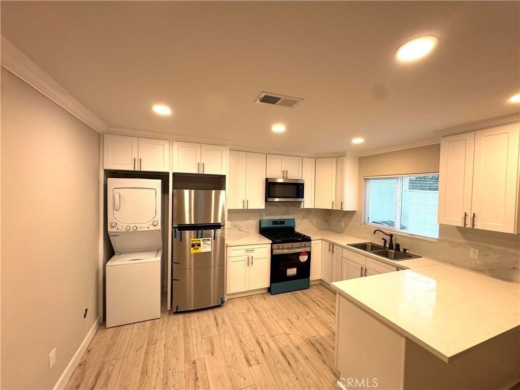 3616 W 59th St - Photo 7 of 12