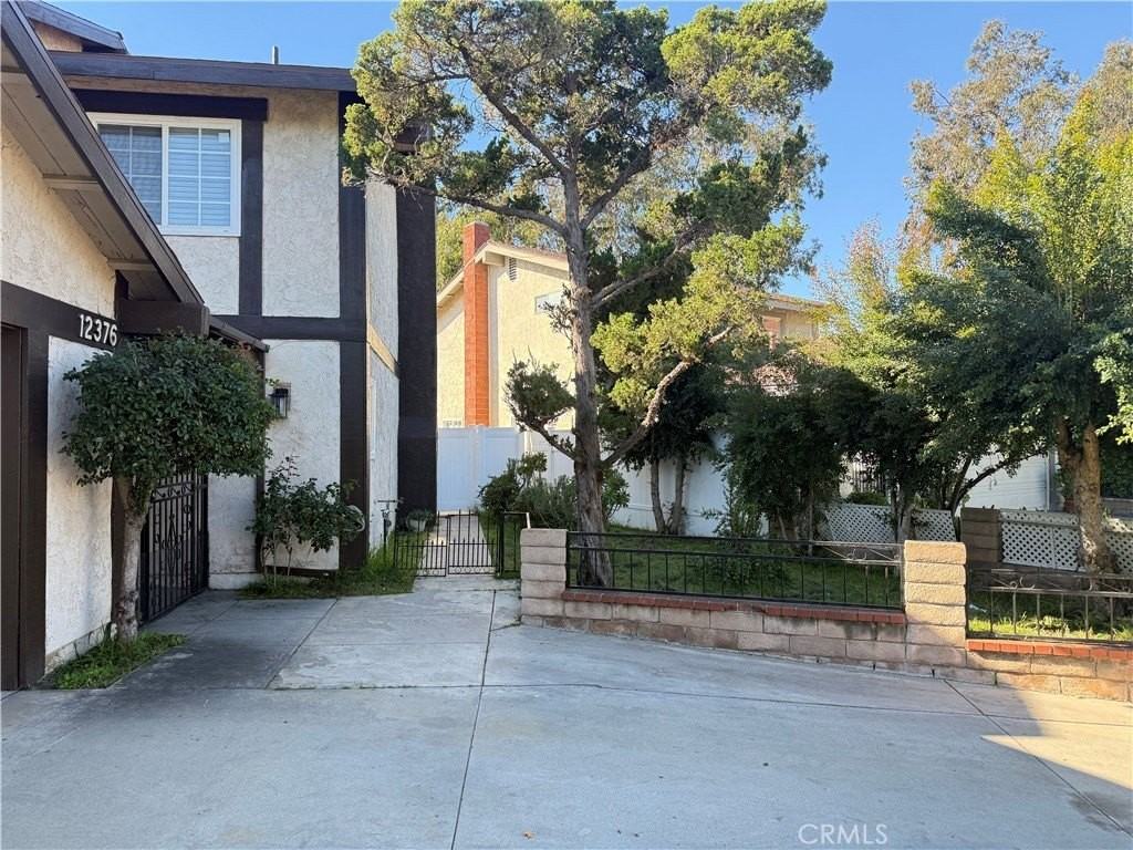 12376 Covello St - Photo 3 of 20