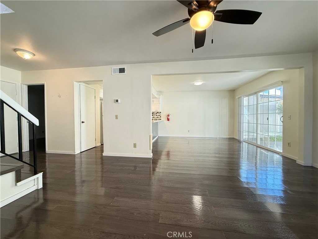 12376 Covello St - Photo 7 of 20