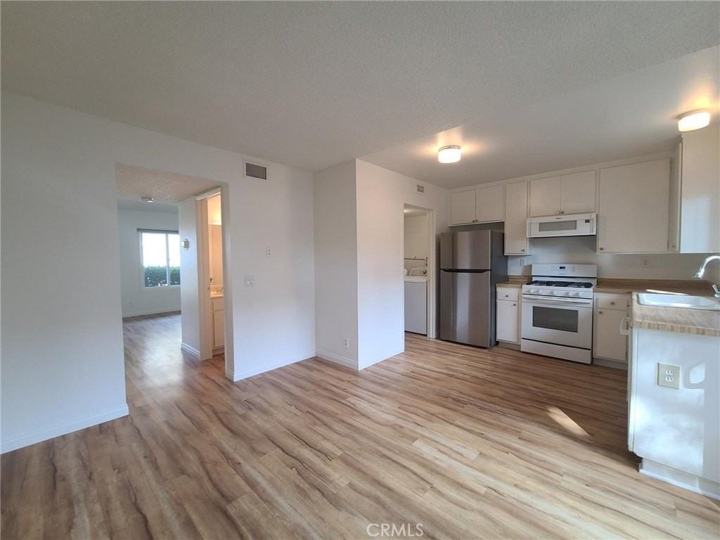 535 Serento Cir - Photo 4 of 10