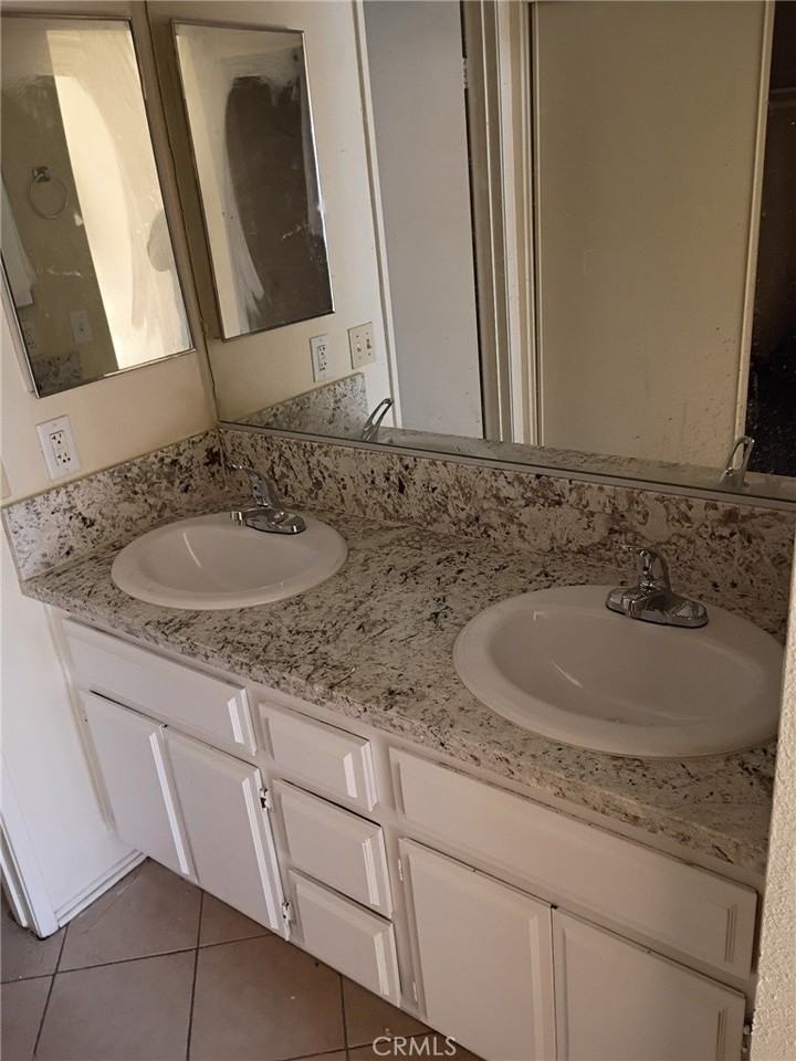 14759 Cinnamon Dr - Photo 7 of 11