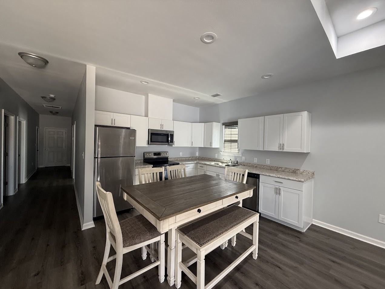 1725 Holton St #1 - Photo 3 of 11