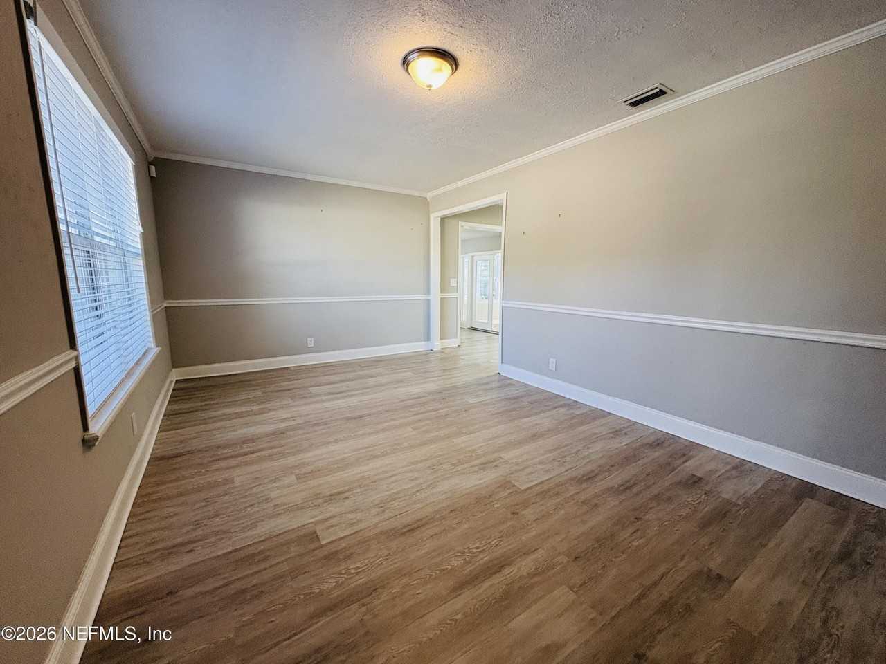 7008 Perke Dr - Photo 4 of 23