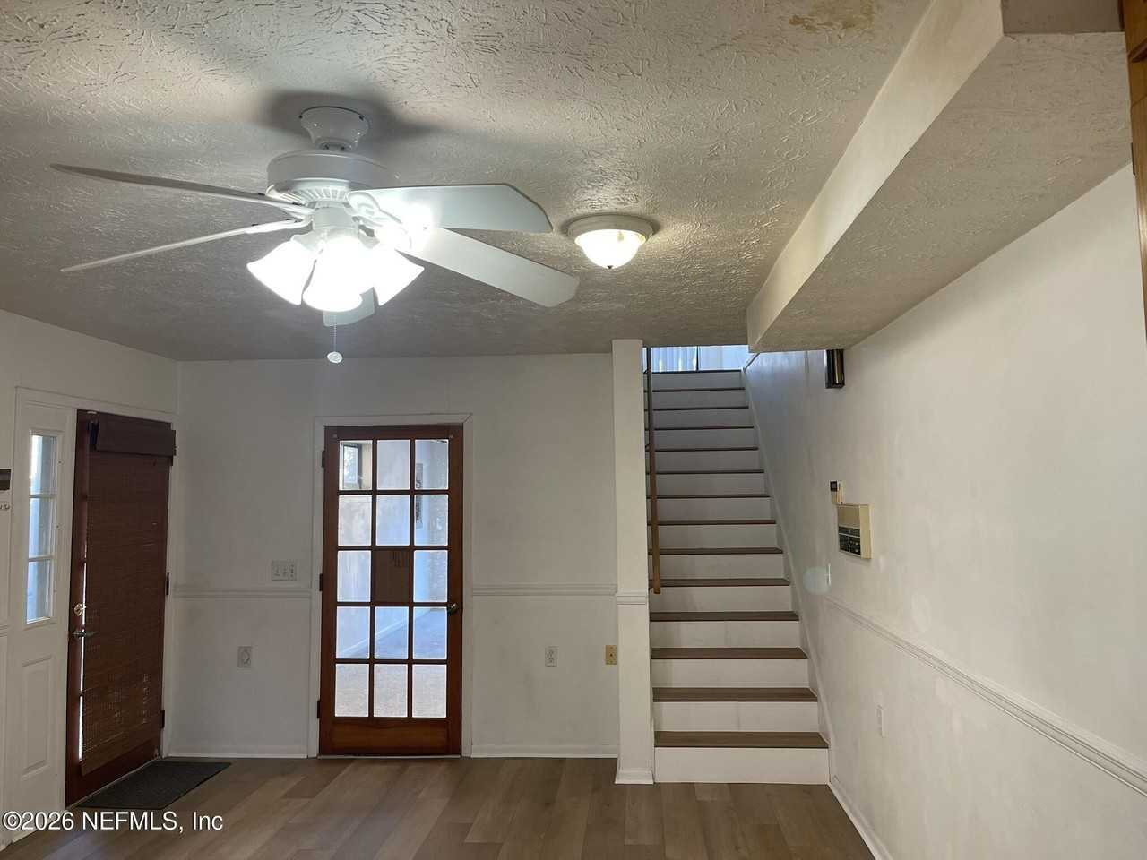 2002 1st St - Photo 7 of 33