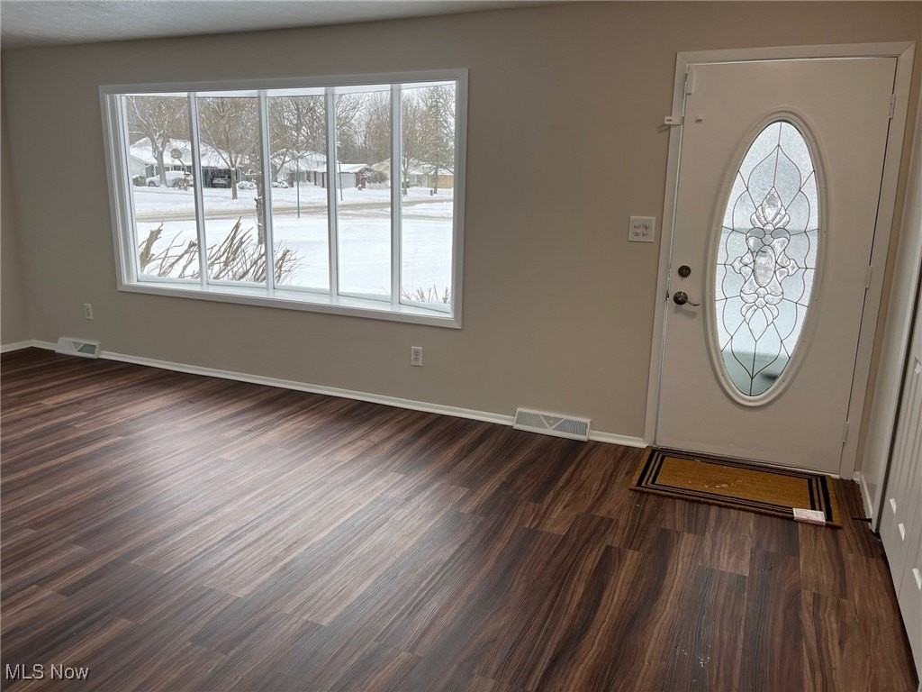 8671 Ashwood Dr - Photo 6 of 35