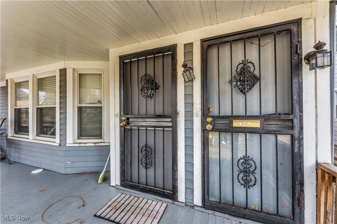 917 Helmsdale Rd Unit 2 #2UP - Photo 4 of 31