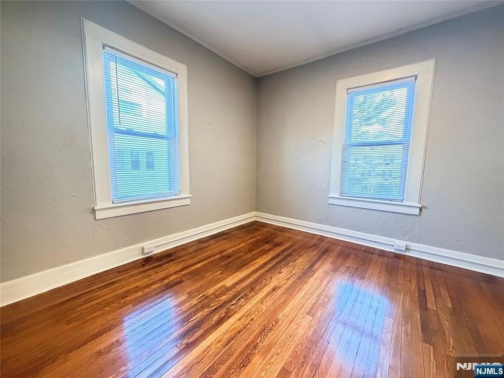 123 S Maple Ave - Photo 5 of 10