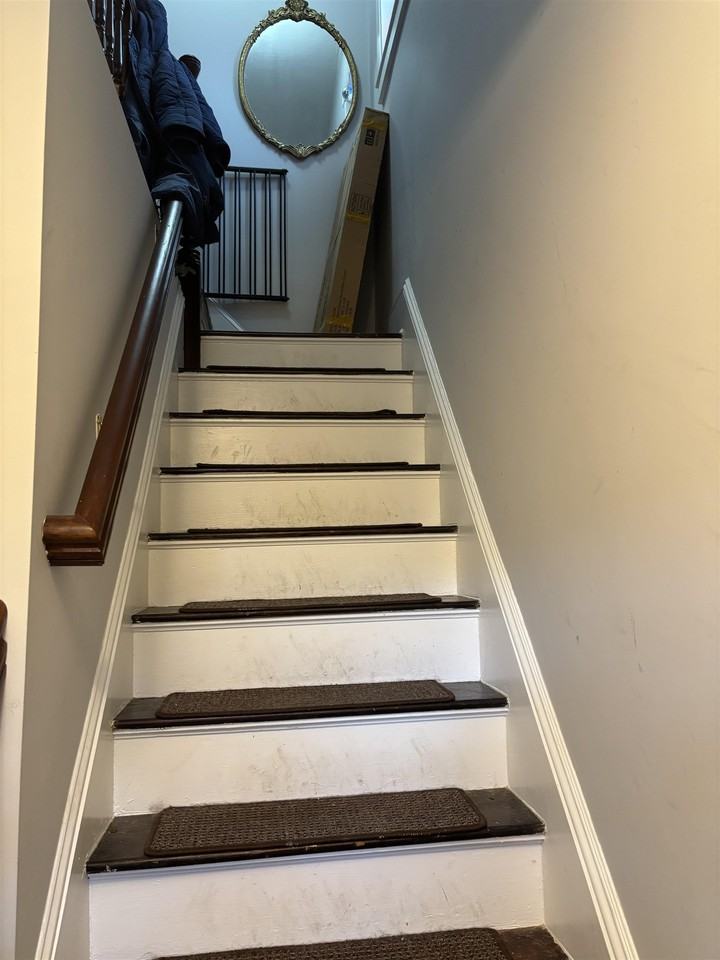 348B Washington St - Photo 2 of 12