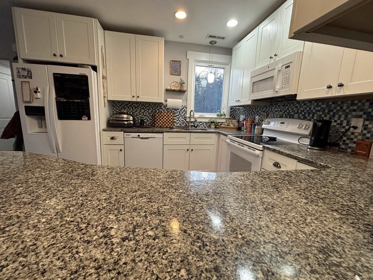 348B Washington St - Photo 6 of 12