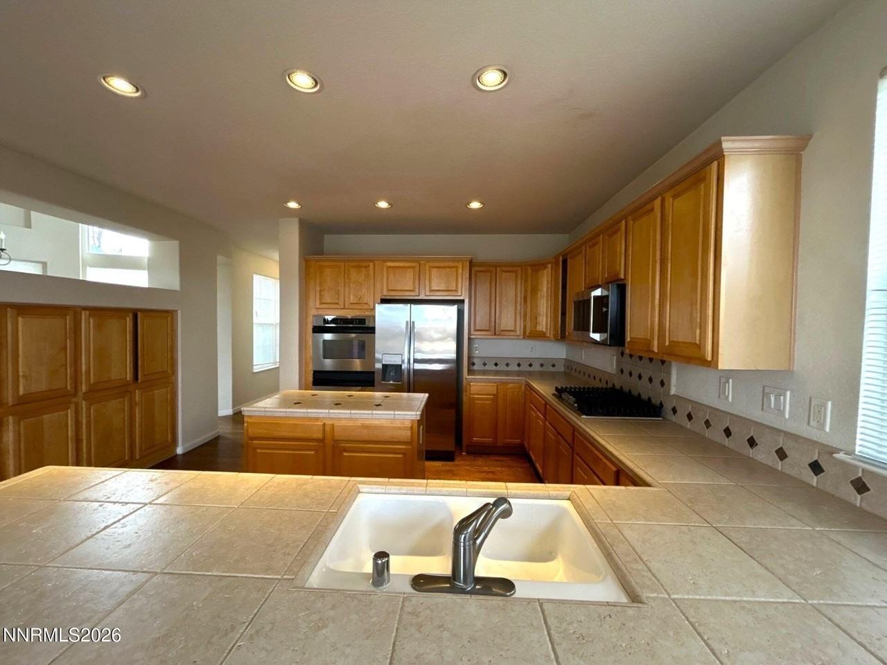 3084 10 Mile Drive - Photo 5 of 17