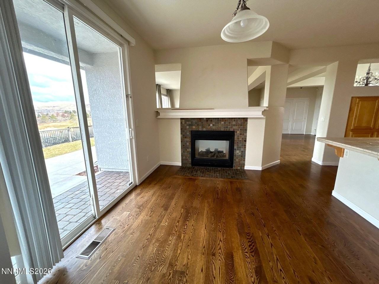 3084 10 Mile Drive - Photo 6 of 17