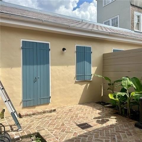 522 Dauphine St #REAR - Photo 3 of 12