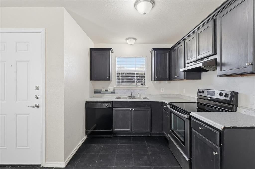 2900 Nw 29th St - Photo 5 of 27