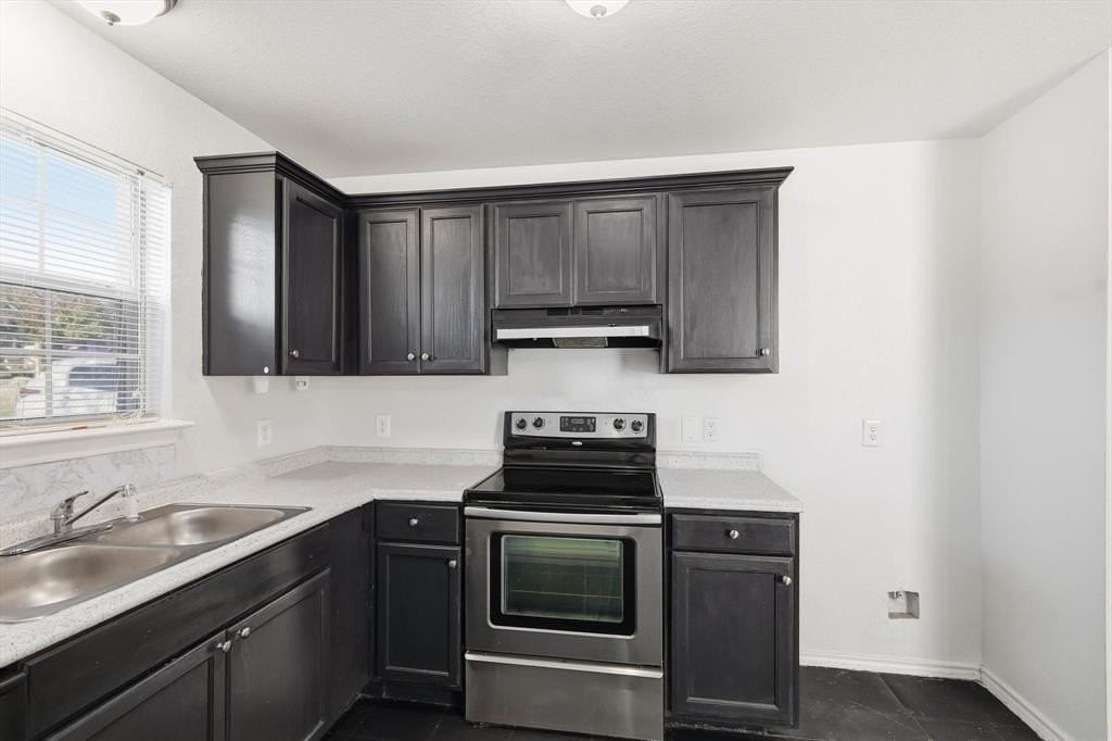 2900 Nw 29th St - Photo 7 of 27