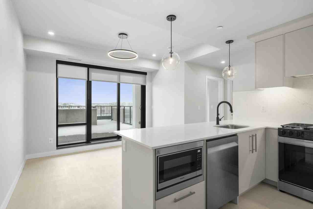 301, 8375 Broadcast Avenue SW - 1 #1 - Photo 4 of 35