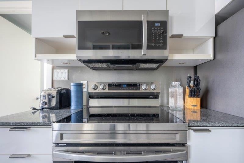 1110 Apartment Building #406 - Photo 7 of 28