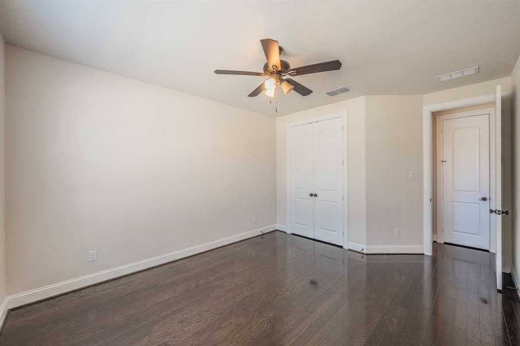 15633 Wild Cherry Ln - Photo 6 of 40