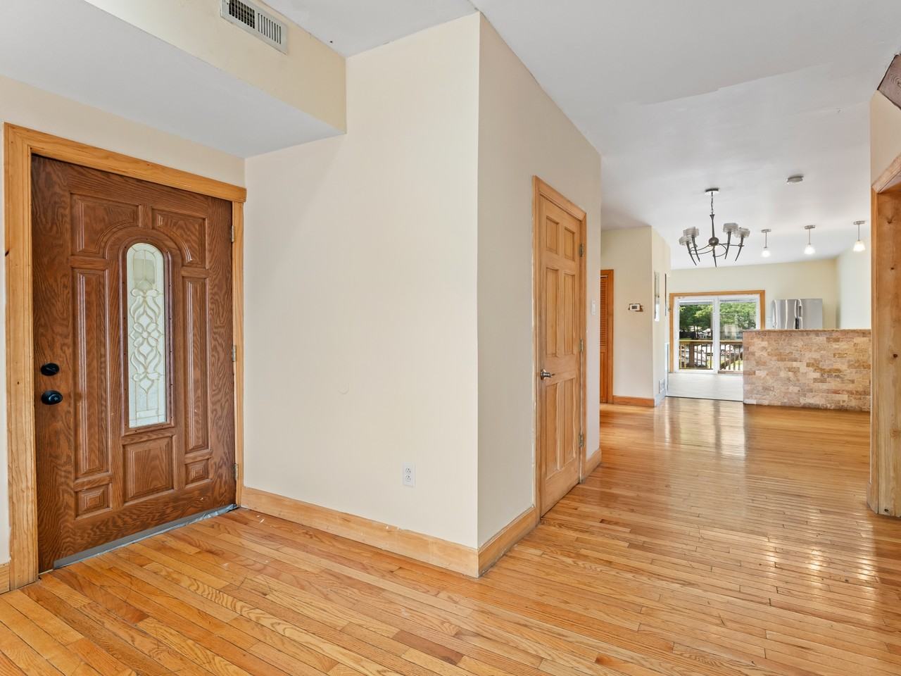 6231 W Jefferson St #2 - Photo 6 of 9