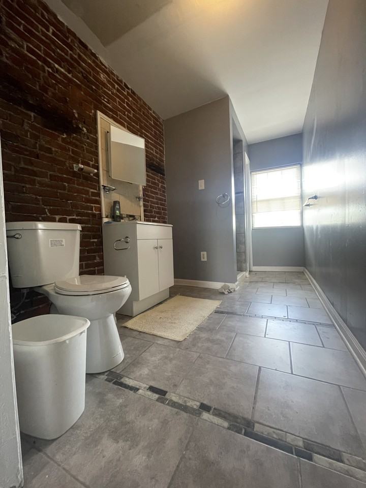 2549 N 6th St #1 - Photo 2 of 7