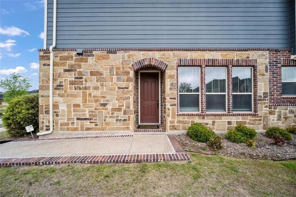 4701 Smokey Quartz Ln - Photo 2 of 30