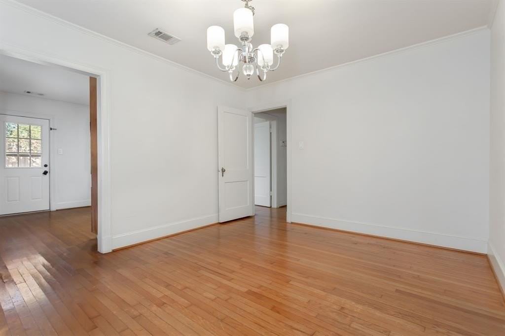 5543 Mccommas Blvd - Photo 6 of 24