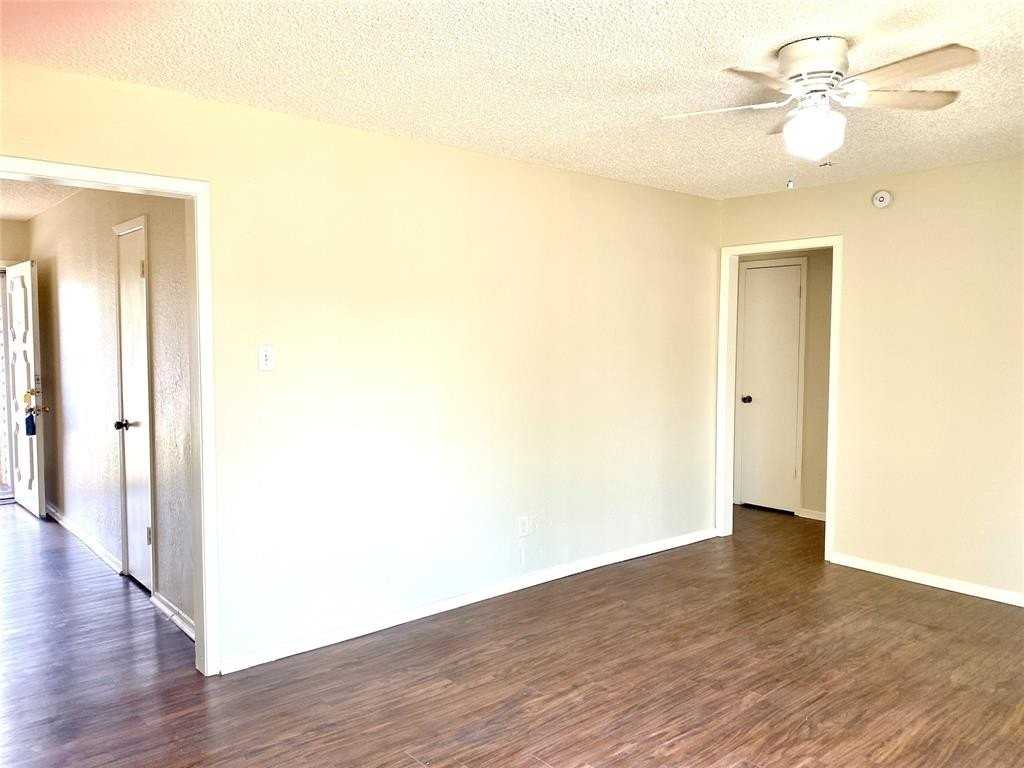 5317 Fairmont St - Photo 2 of 9