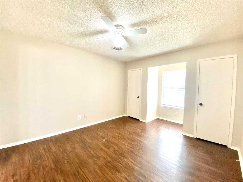 5317 Fairmont St - Photo 5 of 9