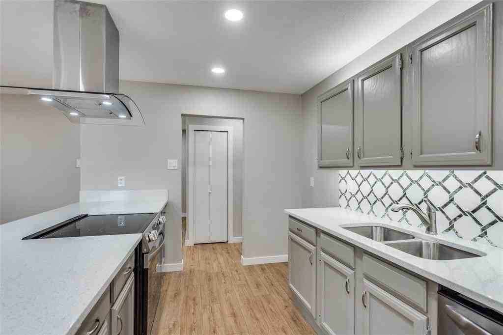 516 Ridgemont Dr - Photo 4 of 25