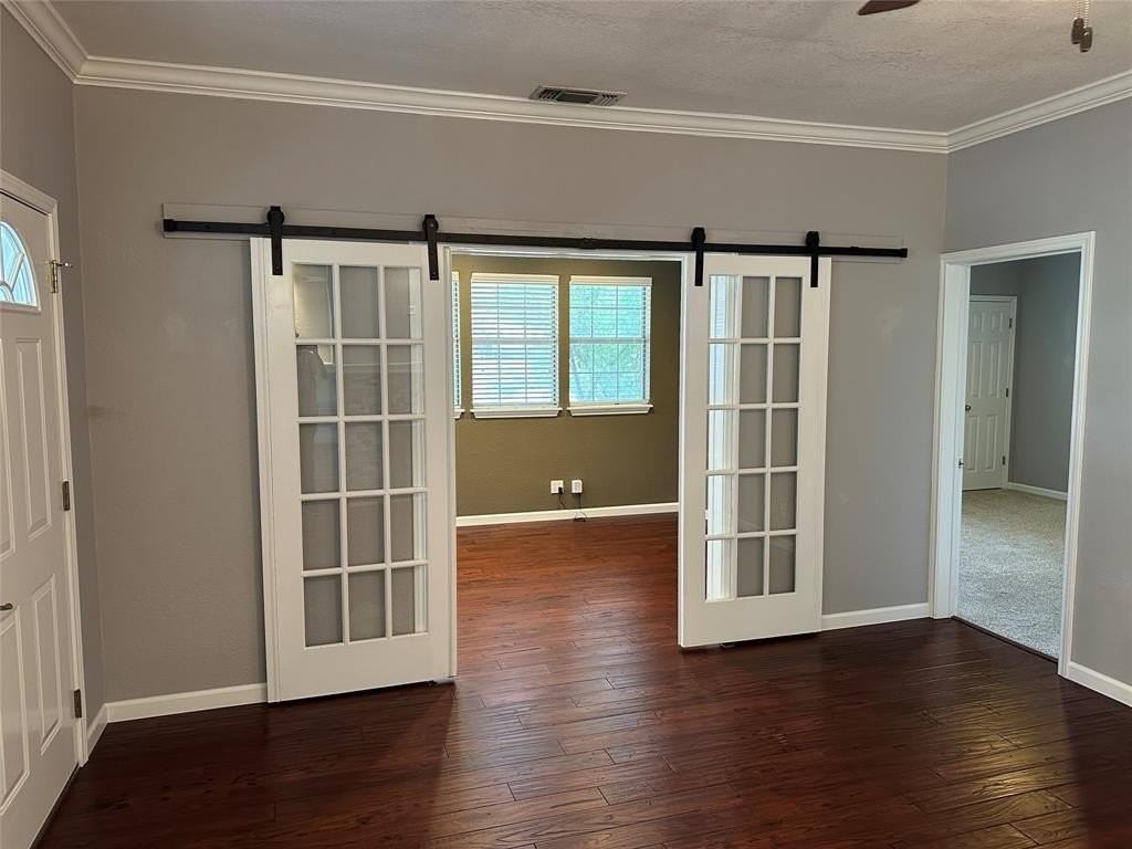 1304 Dorothy Ln - Photo 3 of 14