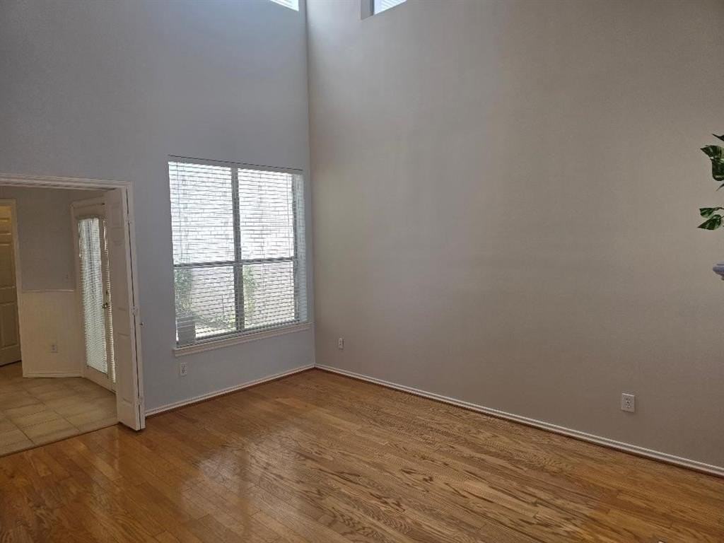 5940 Rosebud Dr - Photo 4 of 20