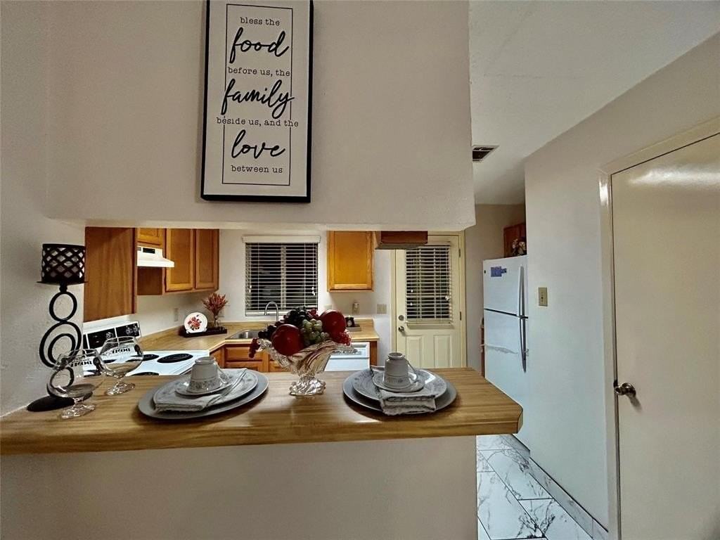 625 Carriagehouse Ln #G1 - Photo 7 of 20