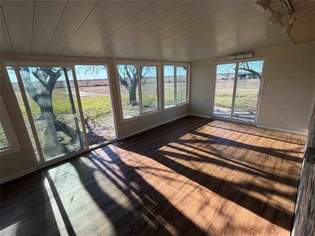 3048 S Highway 171 - Photo 3 of 19