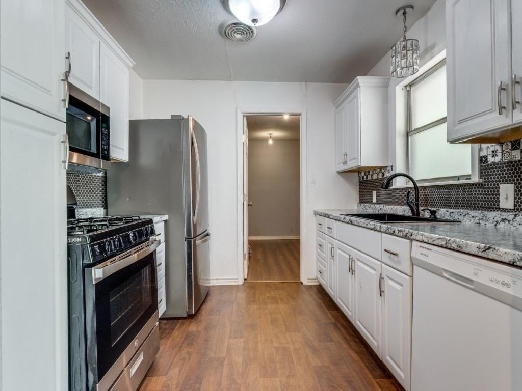 12 Geraldine Ln - Photo 4 of 12