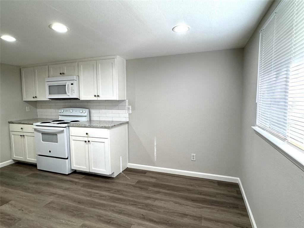 1612 Fairfield Dr - Photo 5 of 21